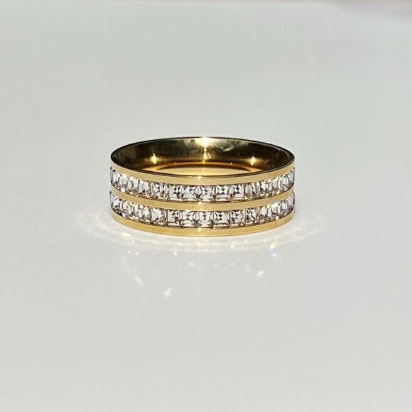 New! “Chelsea” Stainless Steel Studded Crystal Ring - Picture 2 of 6